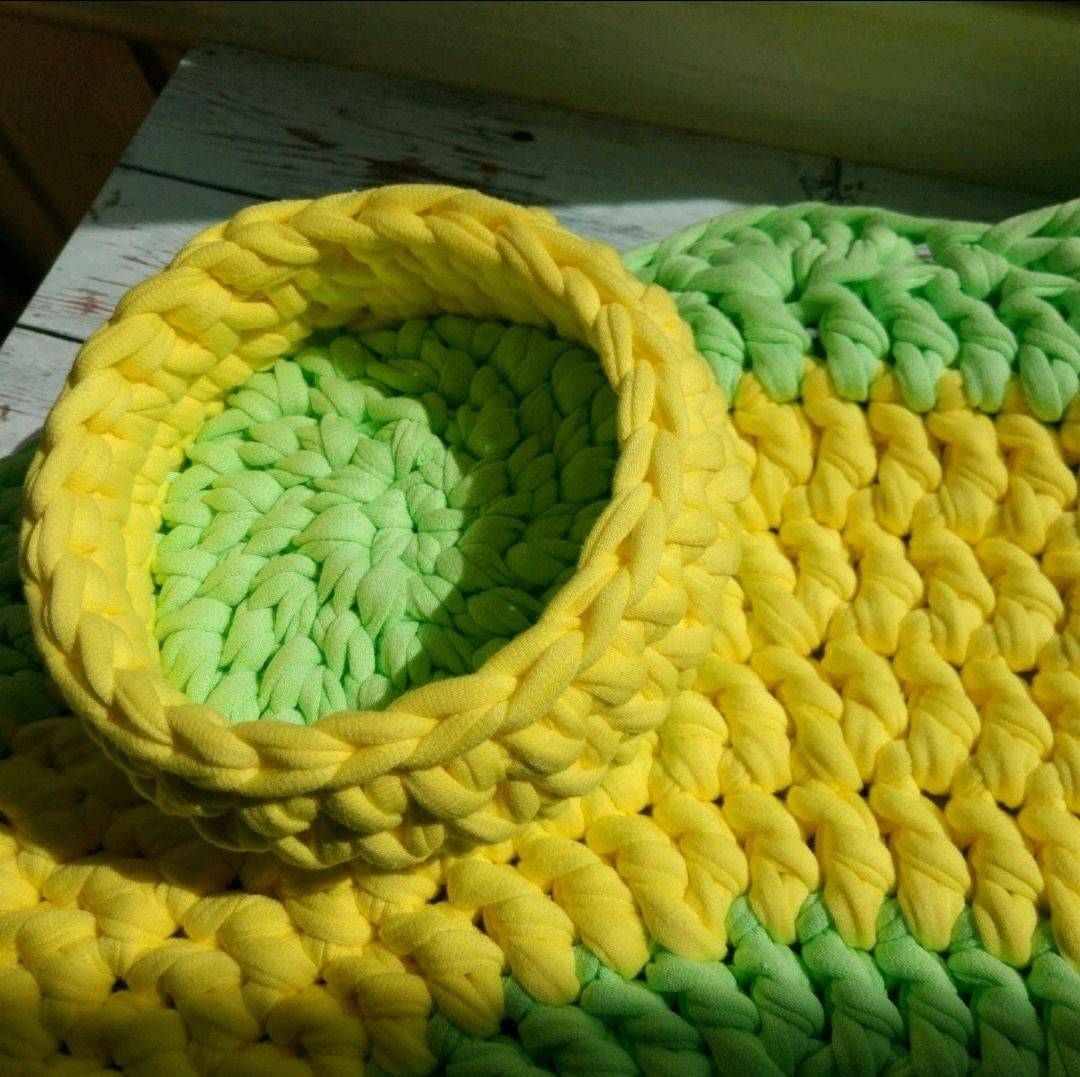 Квадратный коврик крючком — несколько способов изготовления