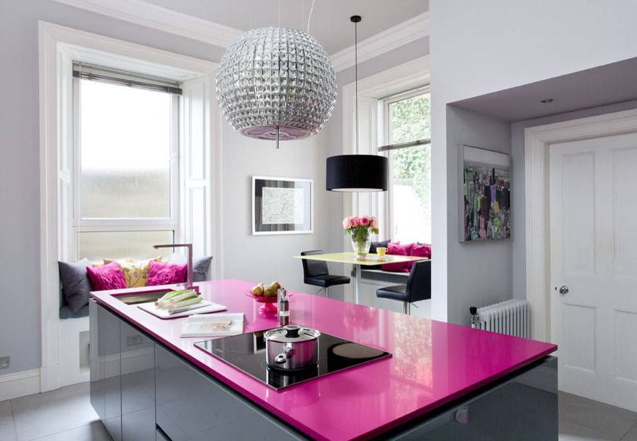 Оформление интерьера кухни в розовых тонах — дизайн и фото