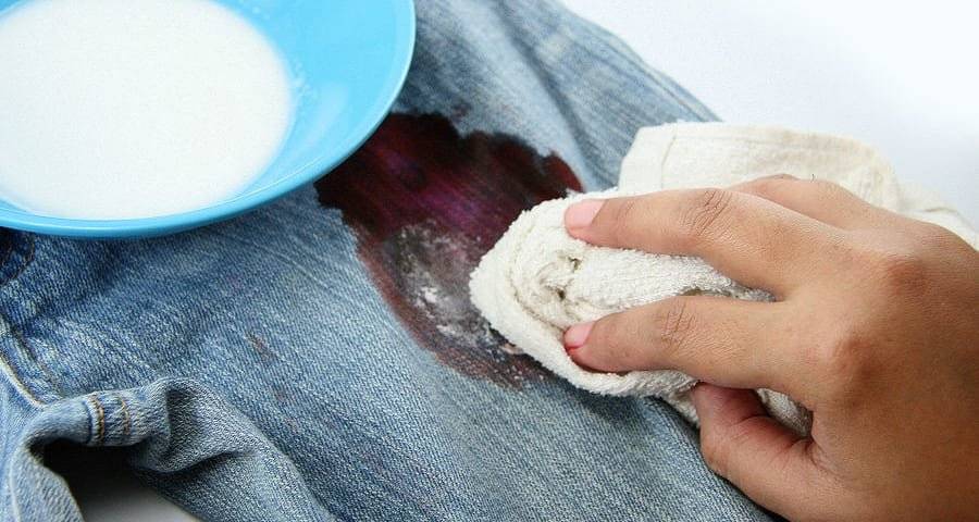 Как отстирать краску с одежды: способы вывести пятно разными средствами