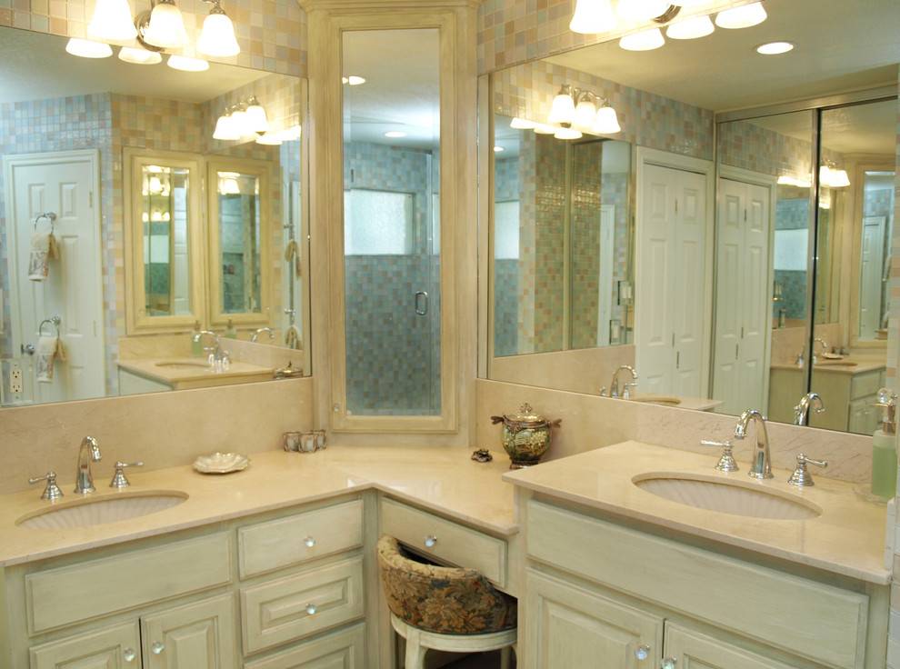 Зеркальный шкаф в ванной комнате: 21 фото дизайнерских решений