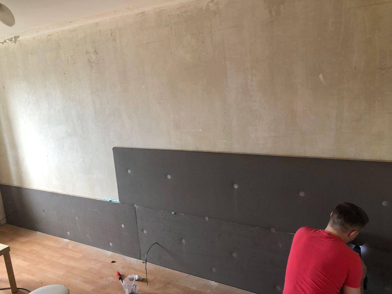 Шумоизоляция стены в квартире от соседей – как сделать звукоизоляцию сбоку и какие материалы понадобятся, чтобы осуществить все своими руками?