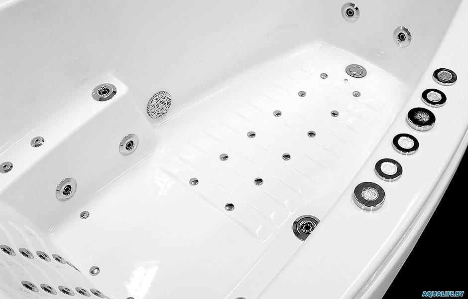 Как выбрать ванну с гидромассажем: советы профессионалов