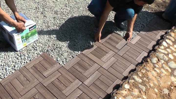 Мощение тротуарной плиткой на даче: технология, подготовка основания