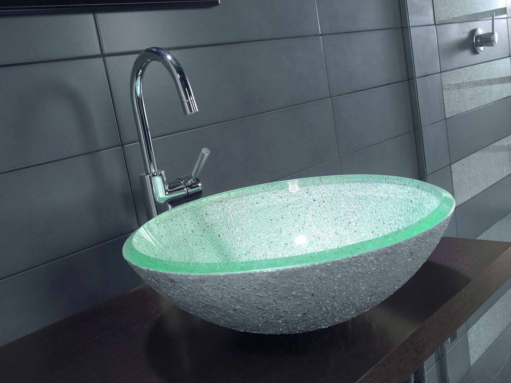 Стеклянные раковины — идеальное решение для ванной в любом стиле