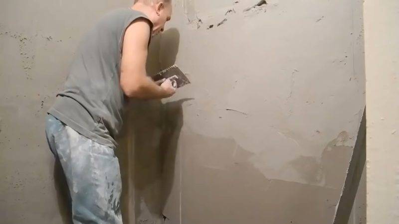 Как выровнять стены под плитку