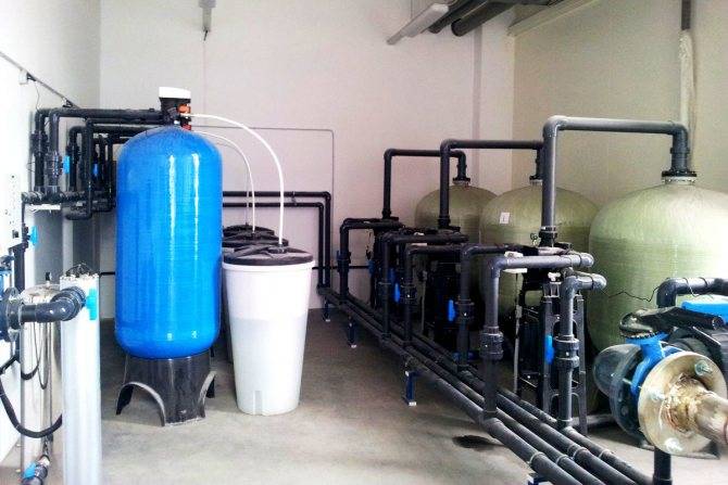 Дистиллированная вода для отопления: можно ли заливать в частном доме, плюсы и минусы использования, какие альтернативы существуют