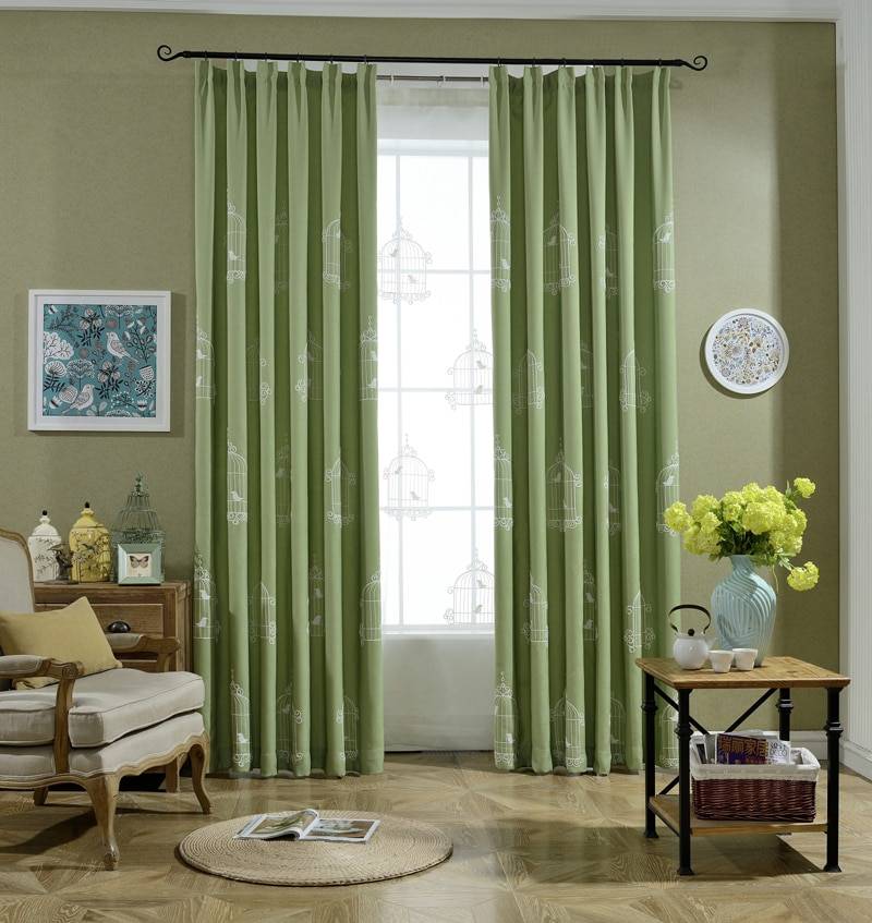 Зелёные (в том числе бирюзовые или оливковые) шторы в интерьере + фото