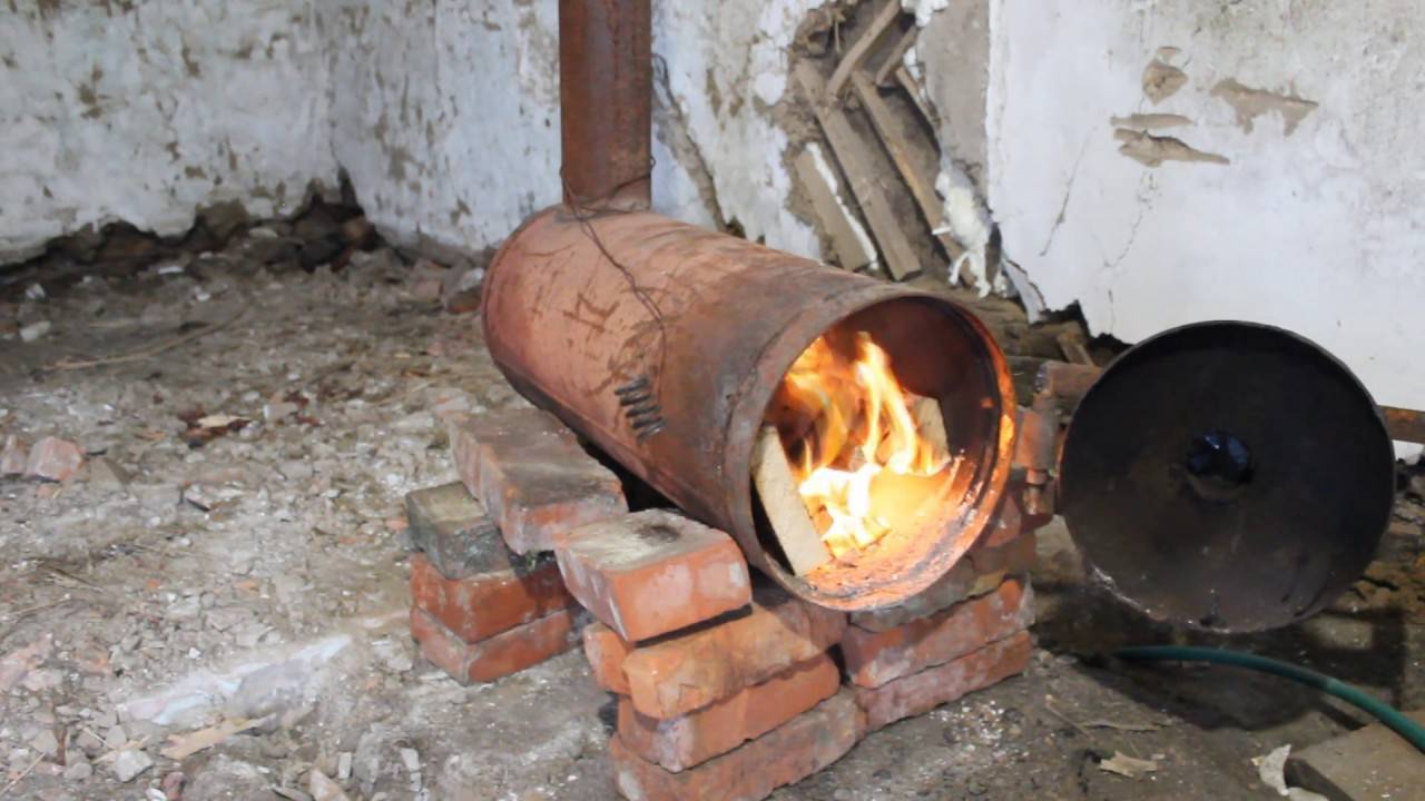 Как сделать кирпичную печь на дровах в гараж своими руками?