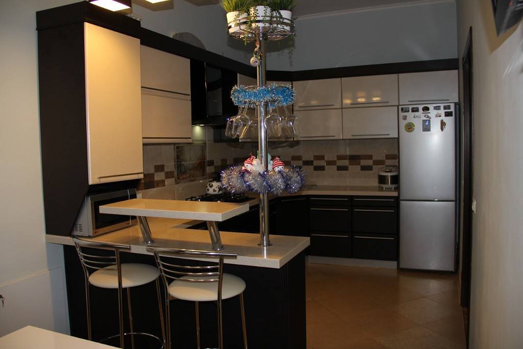 Барная стойка для кухни: установка и основные виды стоек (117 фото)