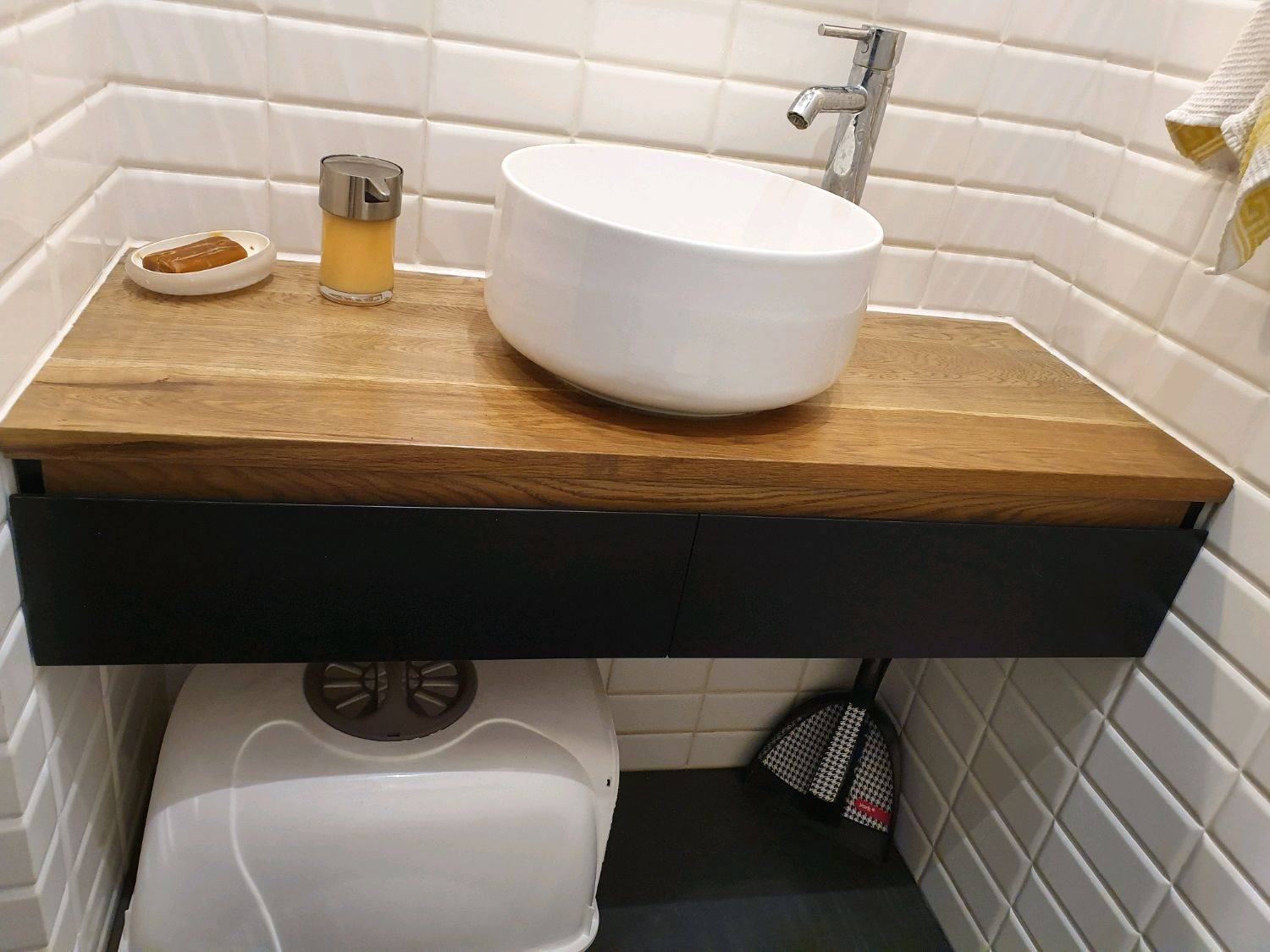 Столешница для ванной комнаты под раковину: купить или сделать самостоятельно?