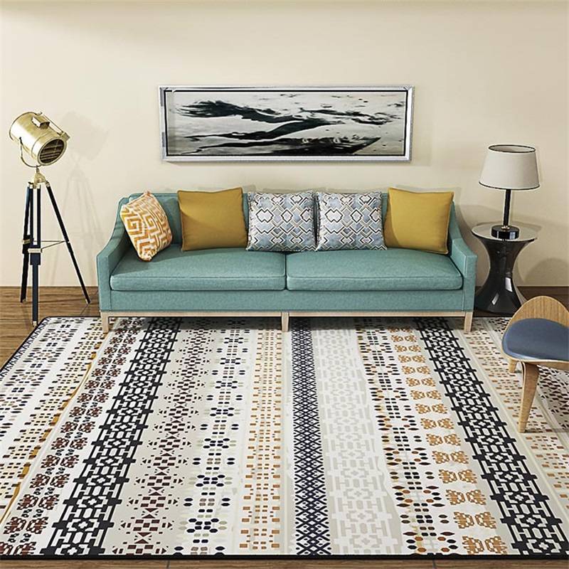 Примеры интересных вариантов напольных ковров для зала
