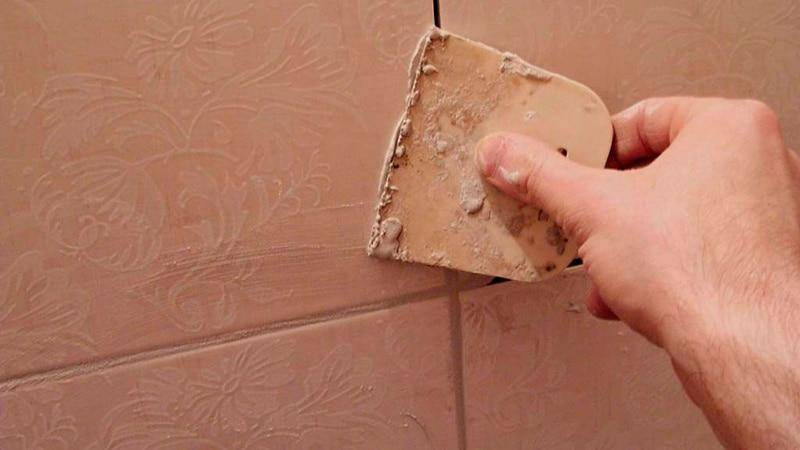 Укладка плитки в ванной своими руками: подробное руководство, как класть кафель на пол и стены для начинающих (схемы раскладки)