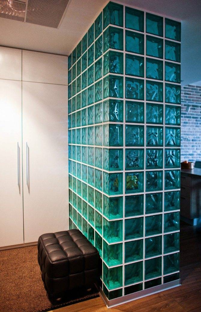 Виды стеклянных блоков для интерьера, фото стеклоблоков