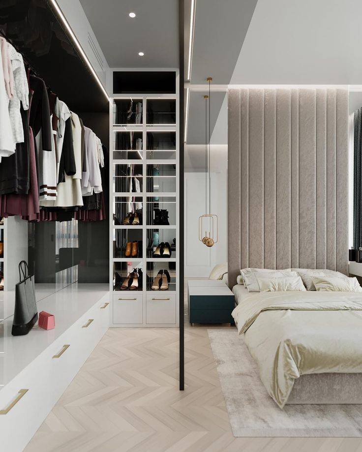 Мечта каждого — гардеробная комната в спальне: как оформить правильно и вместить даже в малогабаритку