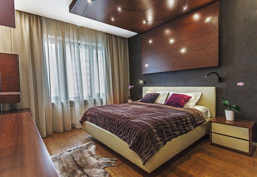 Потолок в спальне: дизайн, виды, цвет, фигурные конструкции, освещение, примеры в интерьере