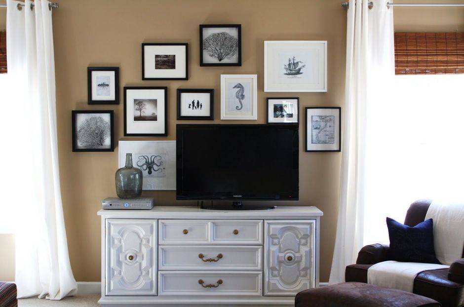 Телевизор на стене в интерьере (20 фото): на примере гостиной