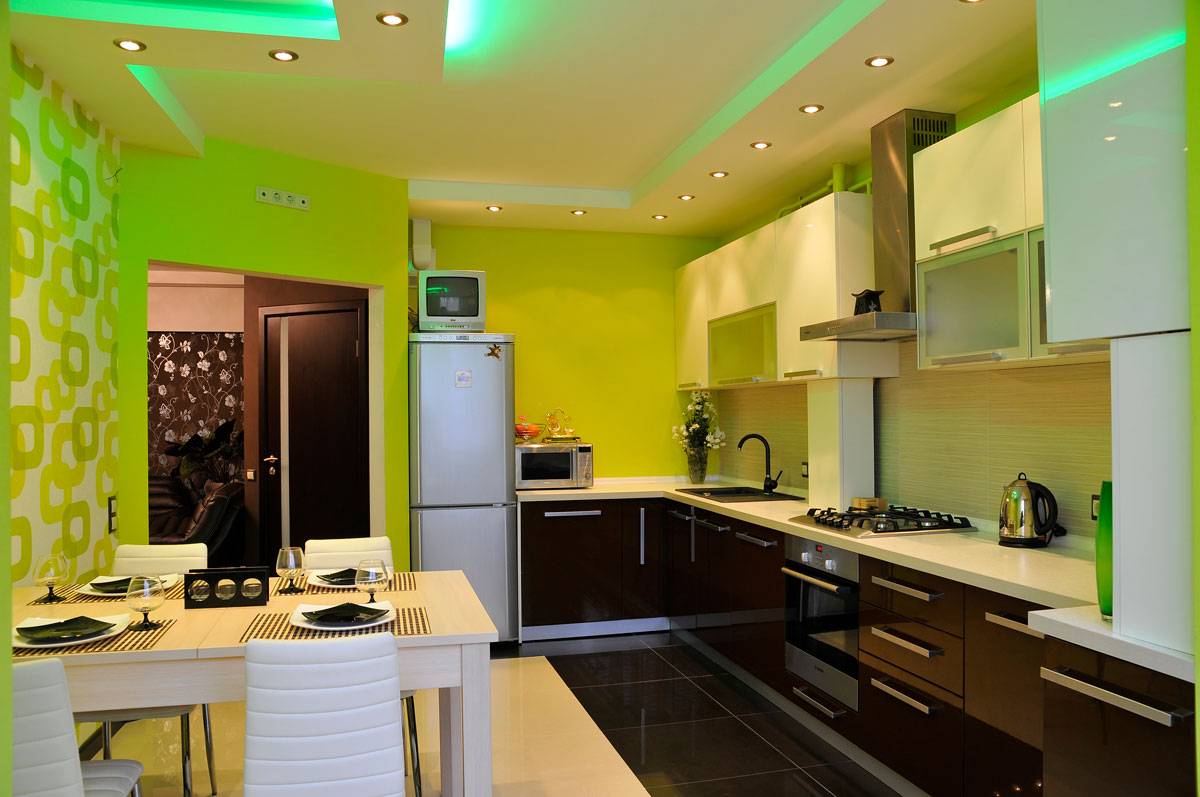 Кухня-гостиная: потолок как элемент дизайна интерьера