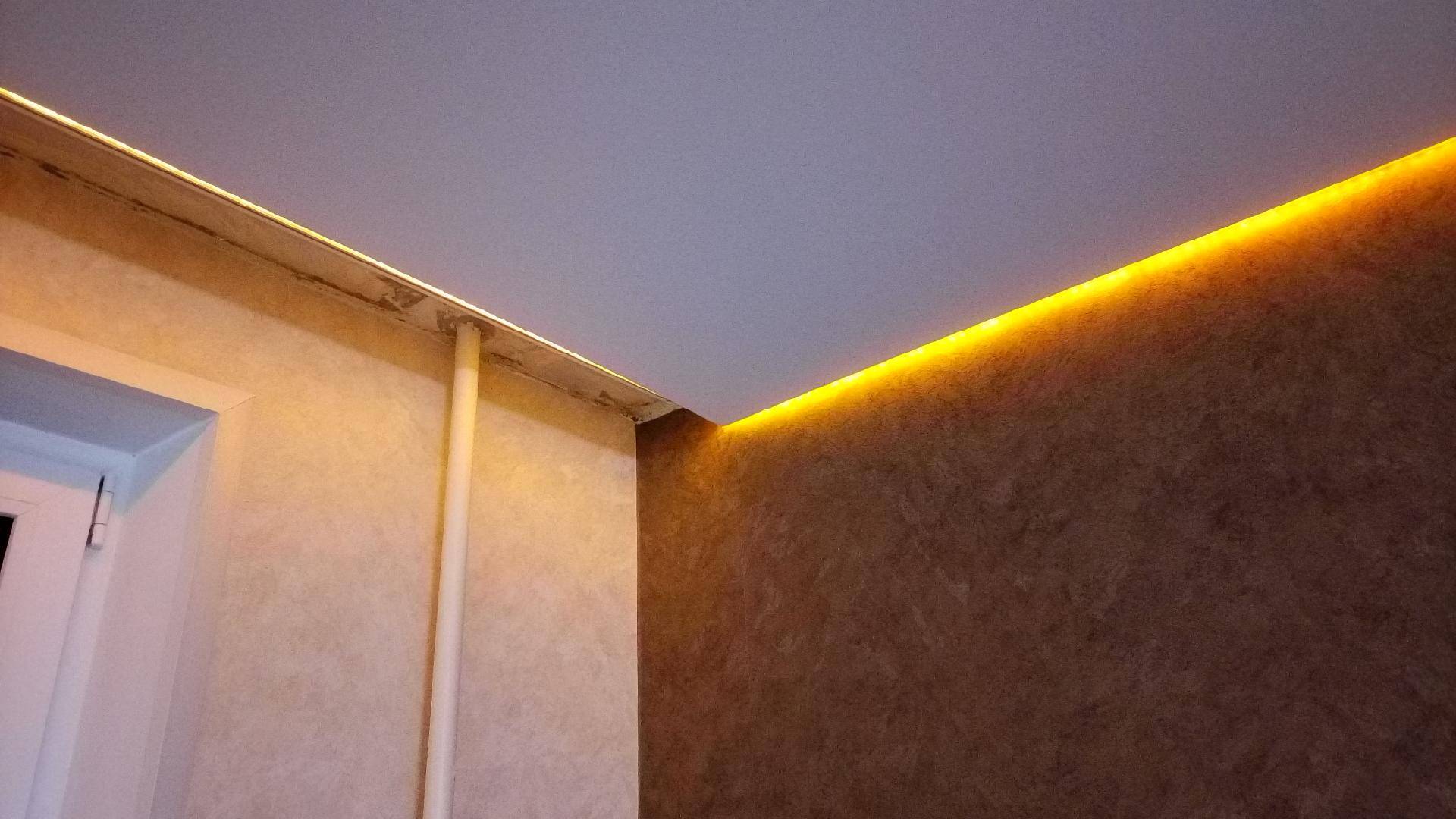 монтаж карниза для подсветки потолка