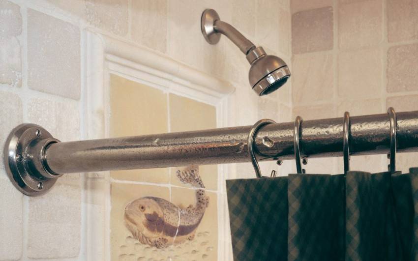 Шторки для ванной: 4 критерия выбора элегантной и функциональной ширмочки