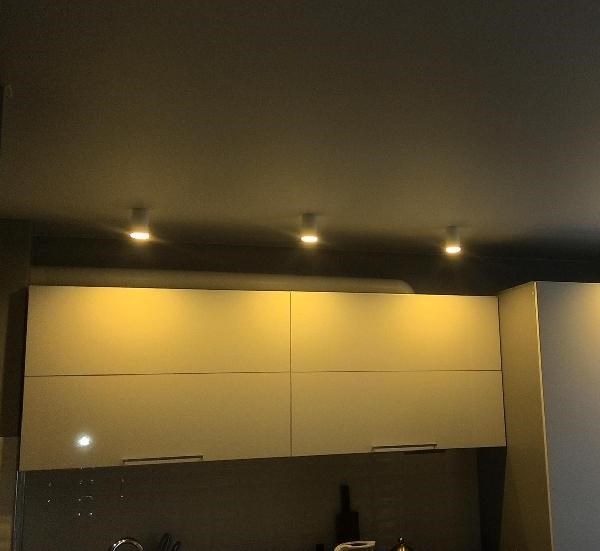 Точечные светильники для гипсокартонных потолков: описания, размеры и фото