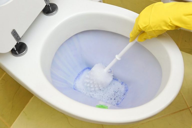 Чем отмыть ванну от желтизны – 10 самых эффективных народных средств