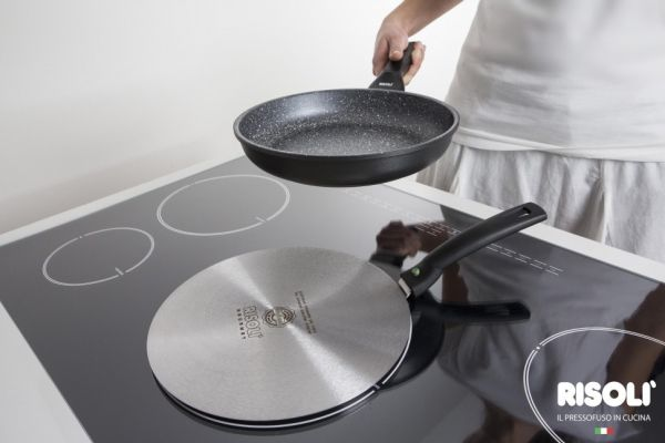 Какая посуда подходит для стеклокерамических плит: советы по выбору