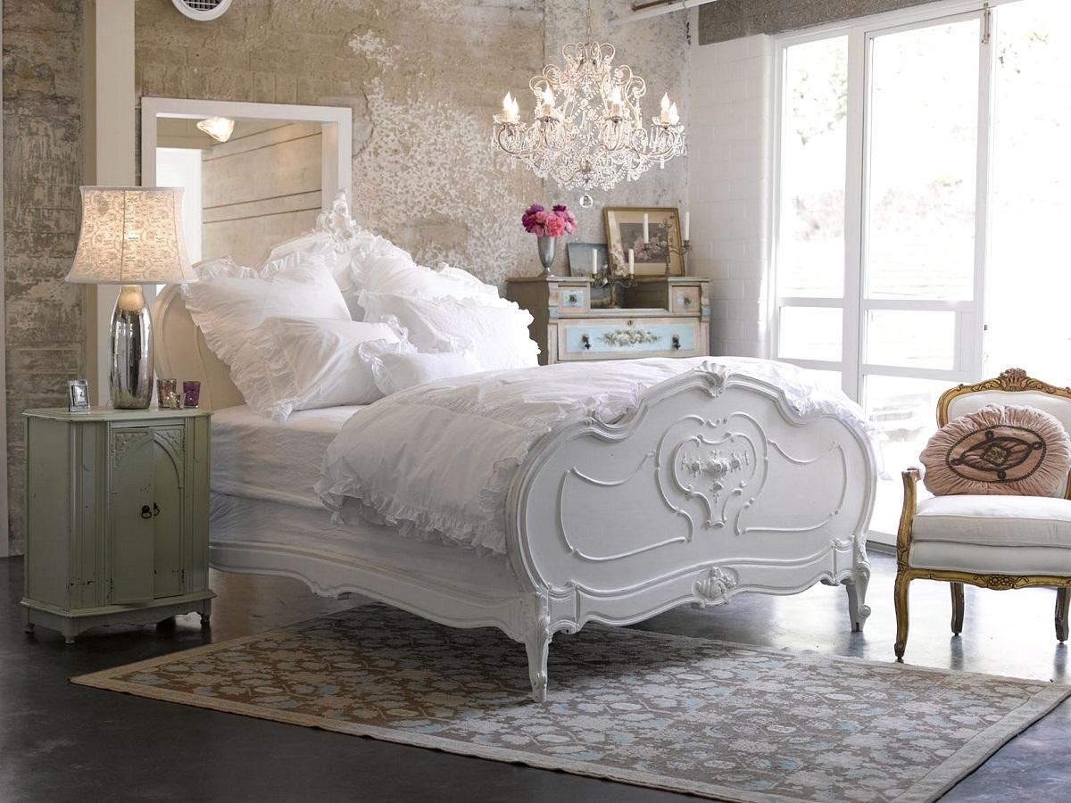 Очаровательный и винтажный стиль шебби-шик в спальне