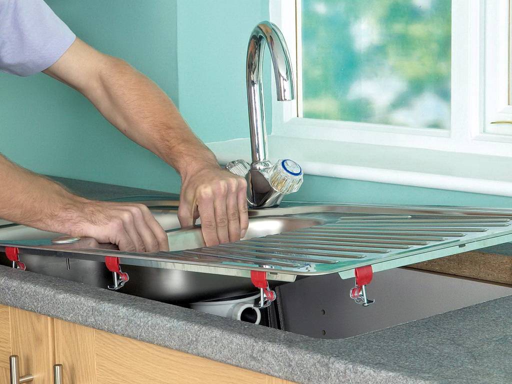 Как установить кухонный гарнитур своими руками — пошаговая схема действий