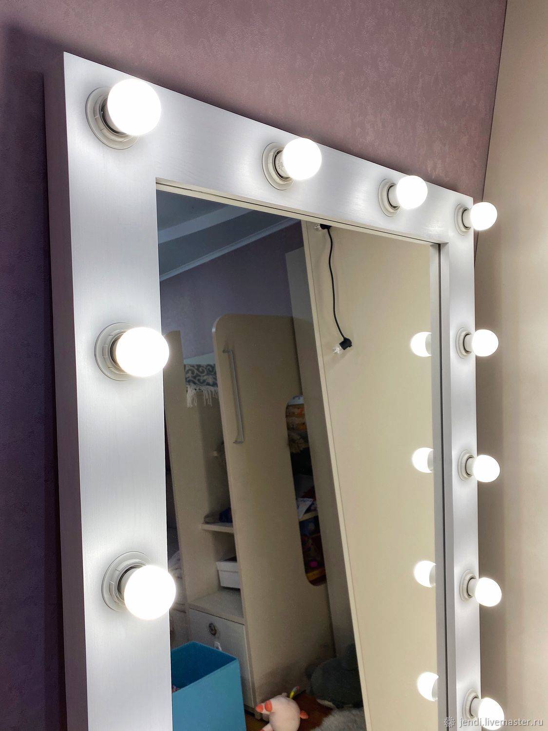 Гримерное зеркало своими руками - 20 секретов. пошаговая инструкция изготовления зеркала для макияжа.