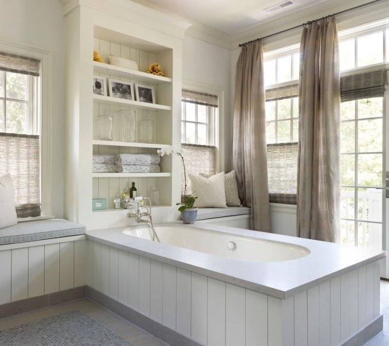 Ванная комната с окном: как декорировать, в каком стиле оформить, как победить конденсат