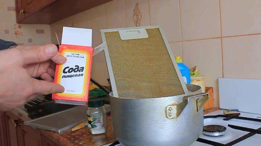 Как отмыть жир с кухонной мебели с помощью народных средств