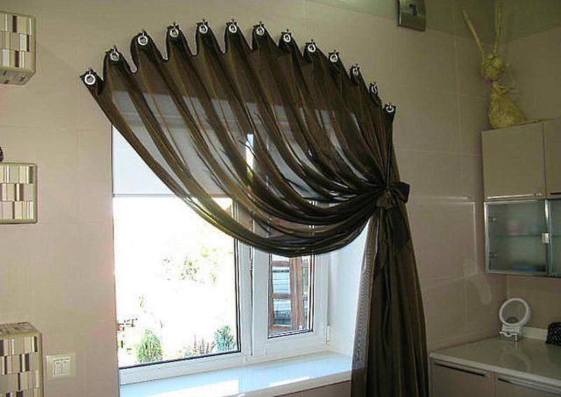 Как правильно повесить шторы или занавеску без карниза (гардины)? фото