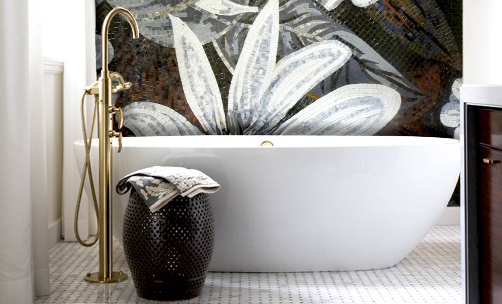 Панно из керамической плитки для ванной комнаты, фото мозаики