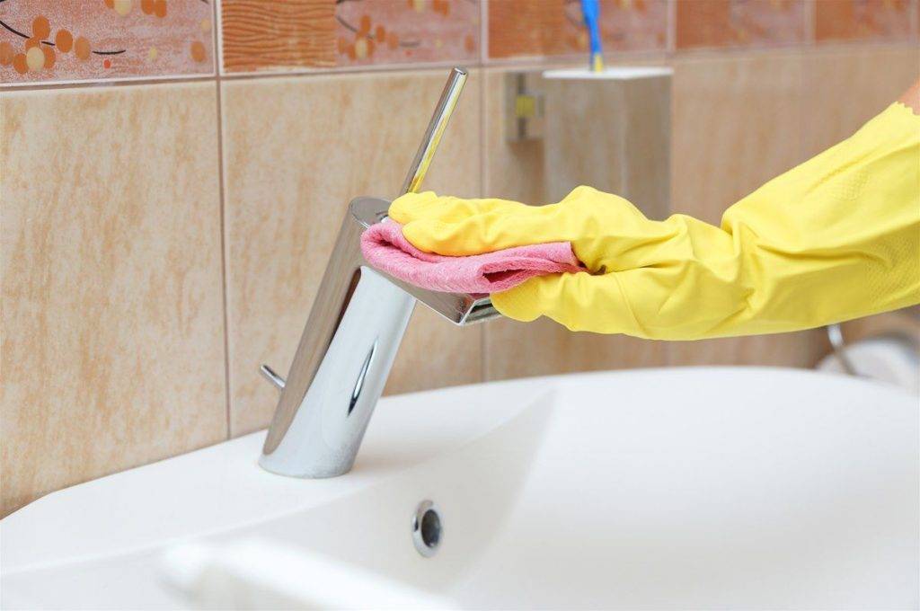 Как очистить ванну от налета и ржавчины в домашних условиях