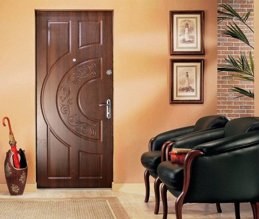Как выбрать входную металлическую дверь: советы от профессионала