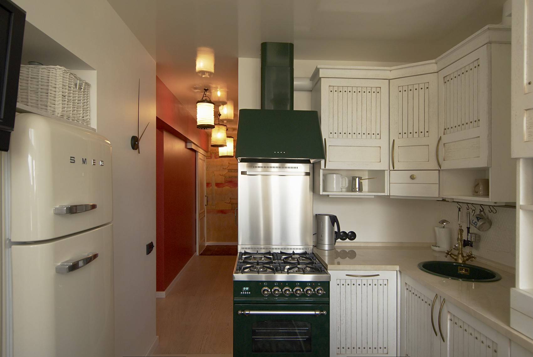 Дизайн кухни 6 кв.м. — новинки 2020-2021 годов с холодильником