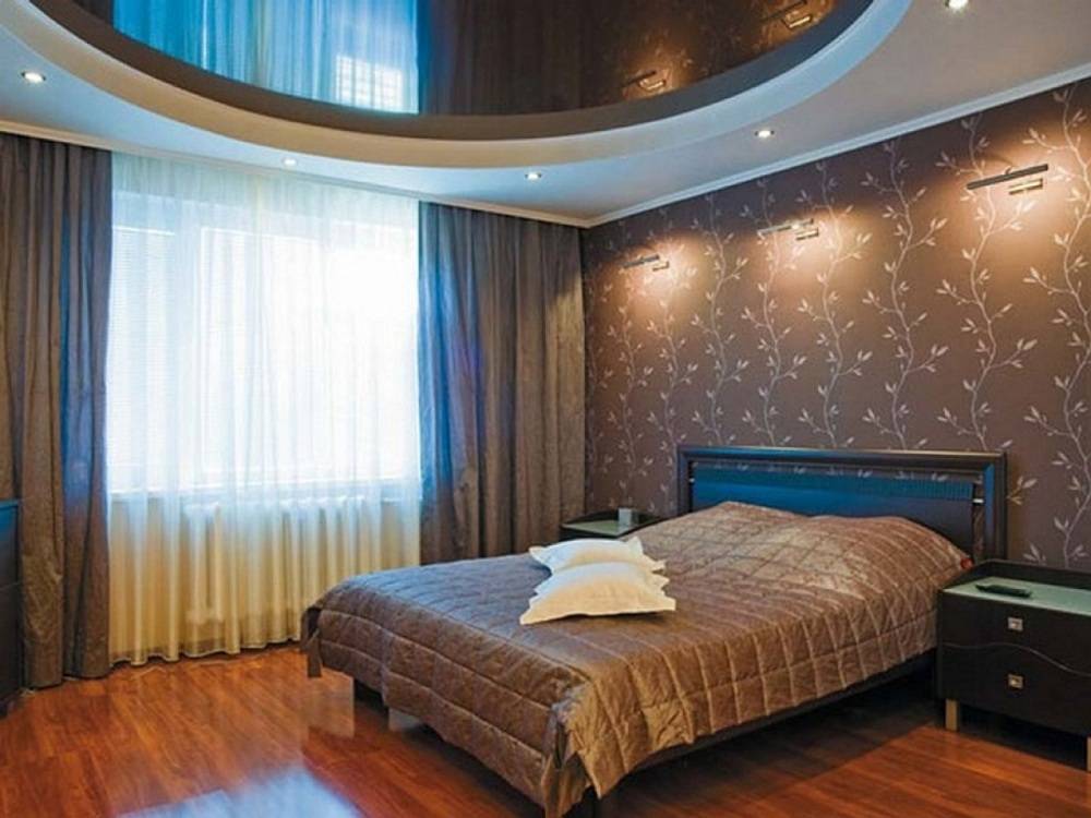 Потолок в спальне: 125 фото современных уникальных подходов к оформлению