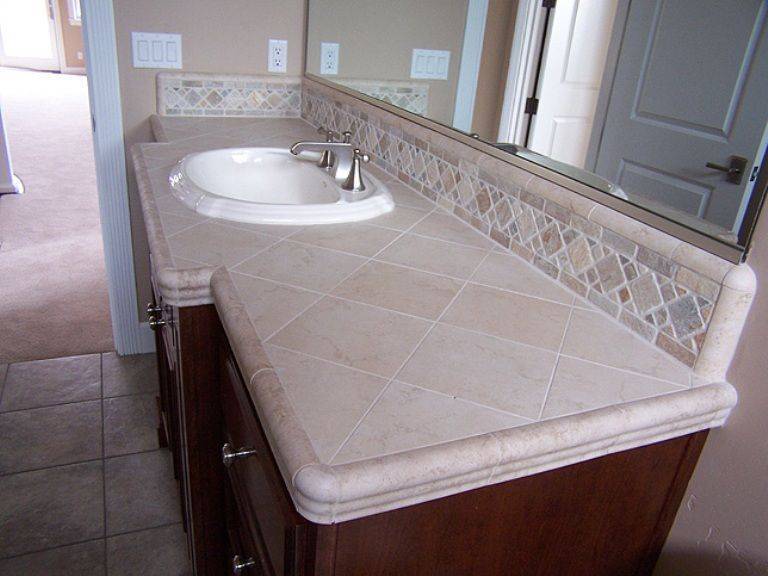 Столешницы для ванной из дерева и камня - какую выбрать столешницу под раковину? | дизайн и интерьер ванной комнаты