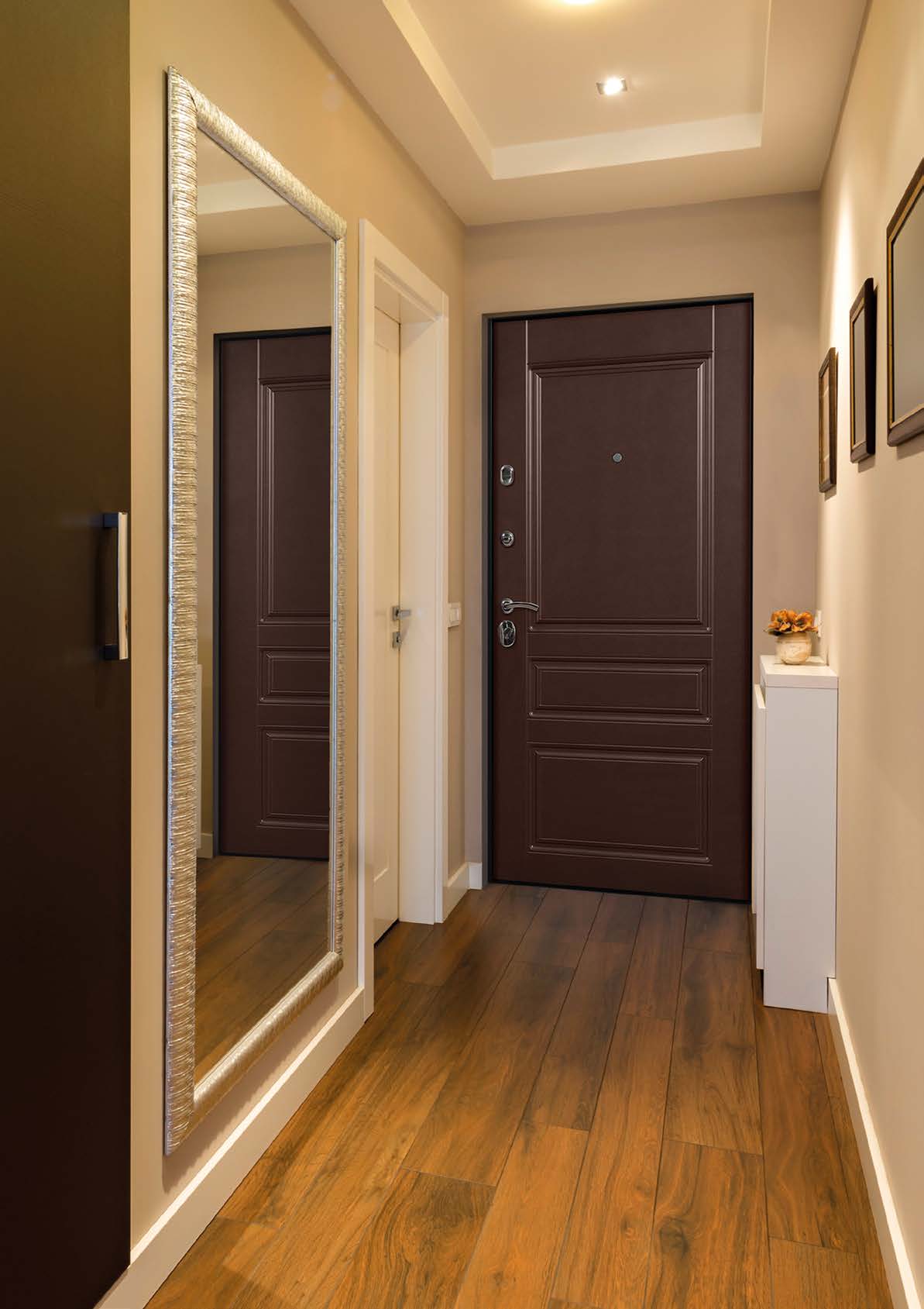 Светлые двери в интерьере квартиры: реальные фото с дизайном комнат, преимущества и недостатки