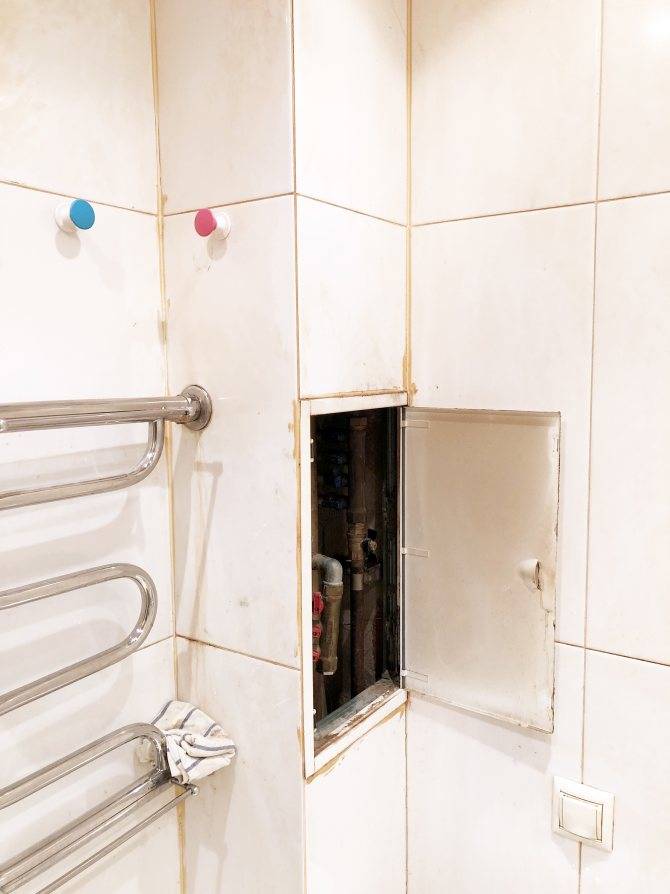 Как скрыть трубы в ванной: обзор способов маскировки трубопровода