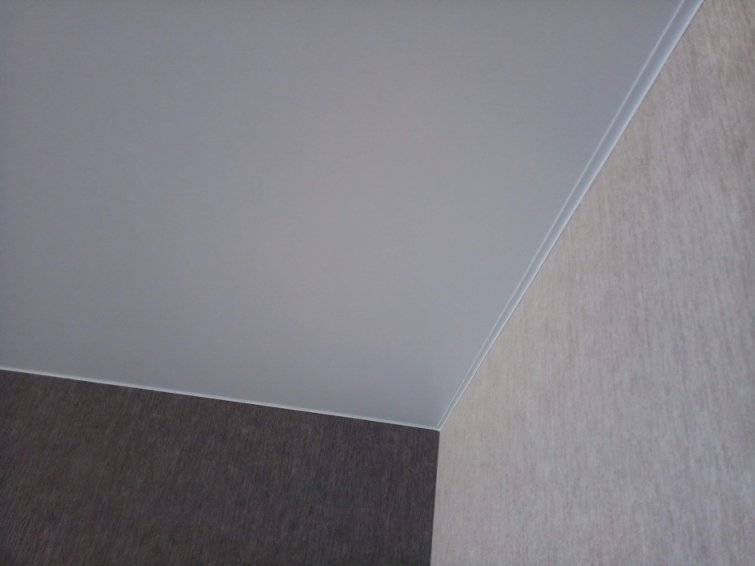 Потолочный плинтус для натяжного потолка: виды - ремонт и дизайн