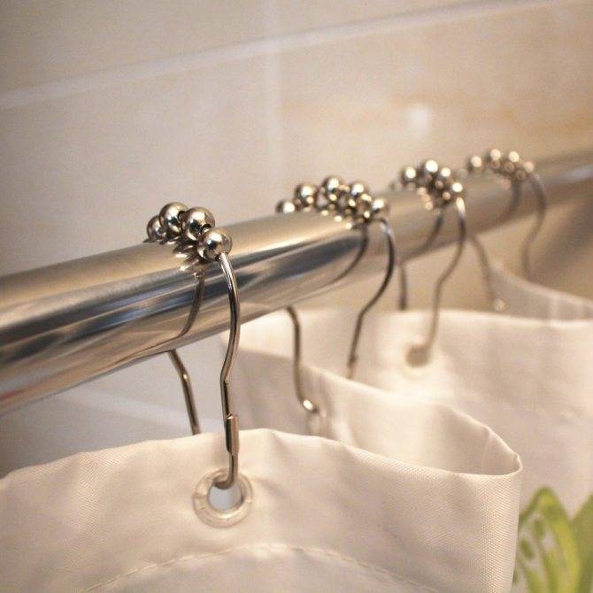 Штанга для шторы в ванной: круглая, дуговая, угловая, выбрать и правильно установить