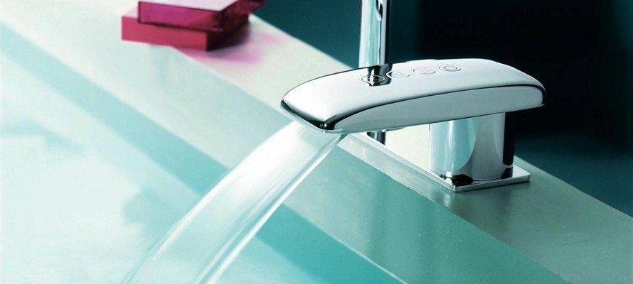 Какой каскадный смеситель для ванны лучше выбрать: классификация, производители и особенности подключения