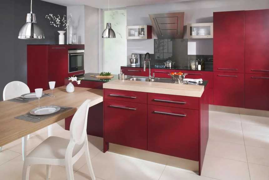 Бордовая кухня: фото интерьеров кухни в бордовом цвете