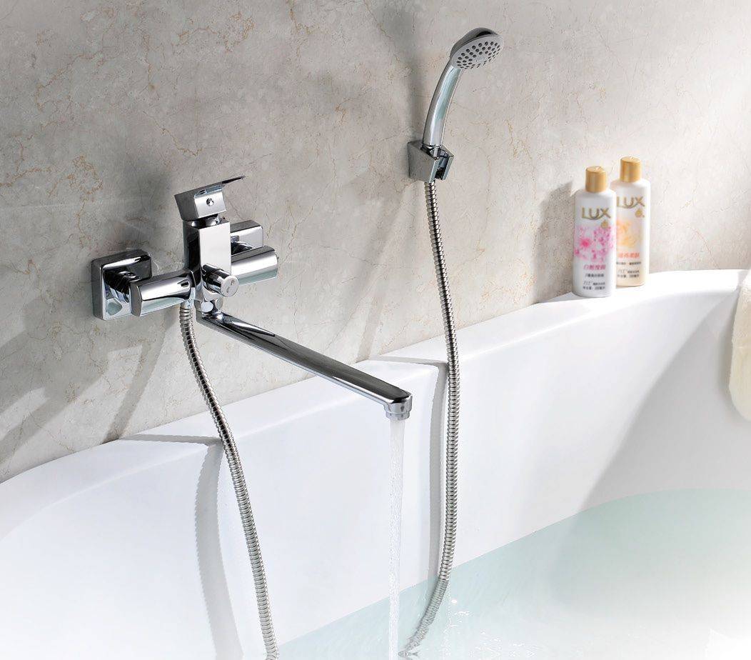 Как выбрать смеситель для ванной с душем: обзор видов, плюсы и минусы с отзывами