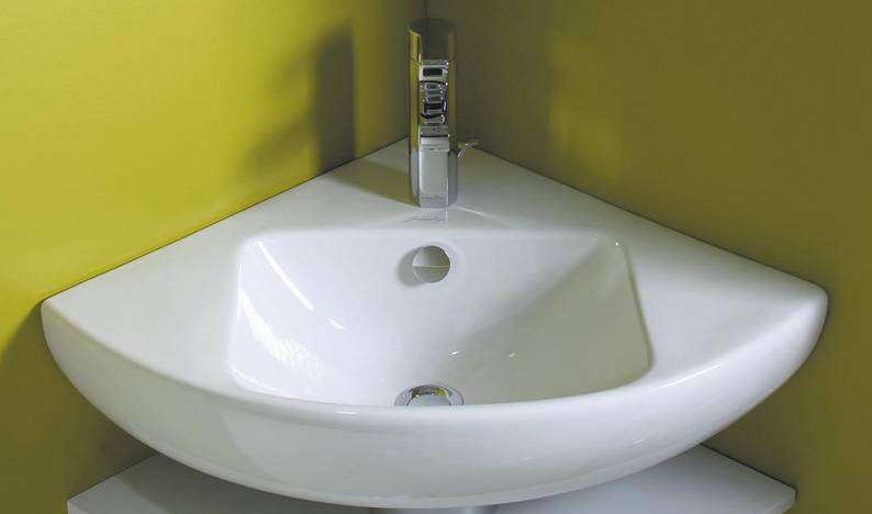 Угловая раковина в ванную - разновидности угловых раковин в ванную. особенности материалов изготовления и способов крепления. фото и видео-обзоры вариантов от дизайнеров