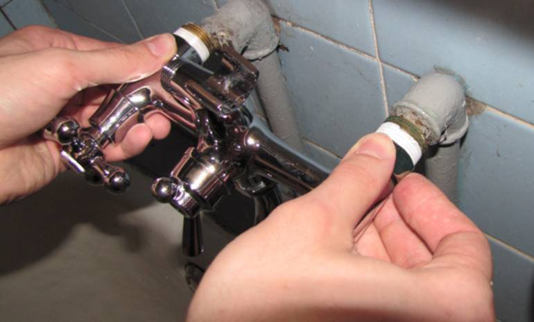 Как отремонтировать смеситель для ванной? Виды кранов и способы их ремонта