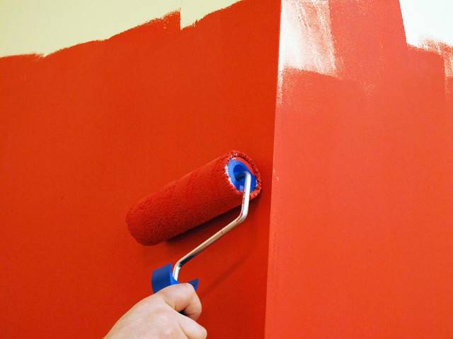 Покраска стен водоэмульсионной краской своими руками