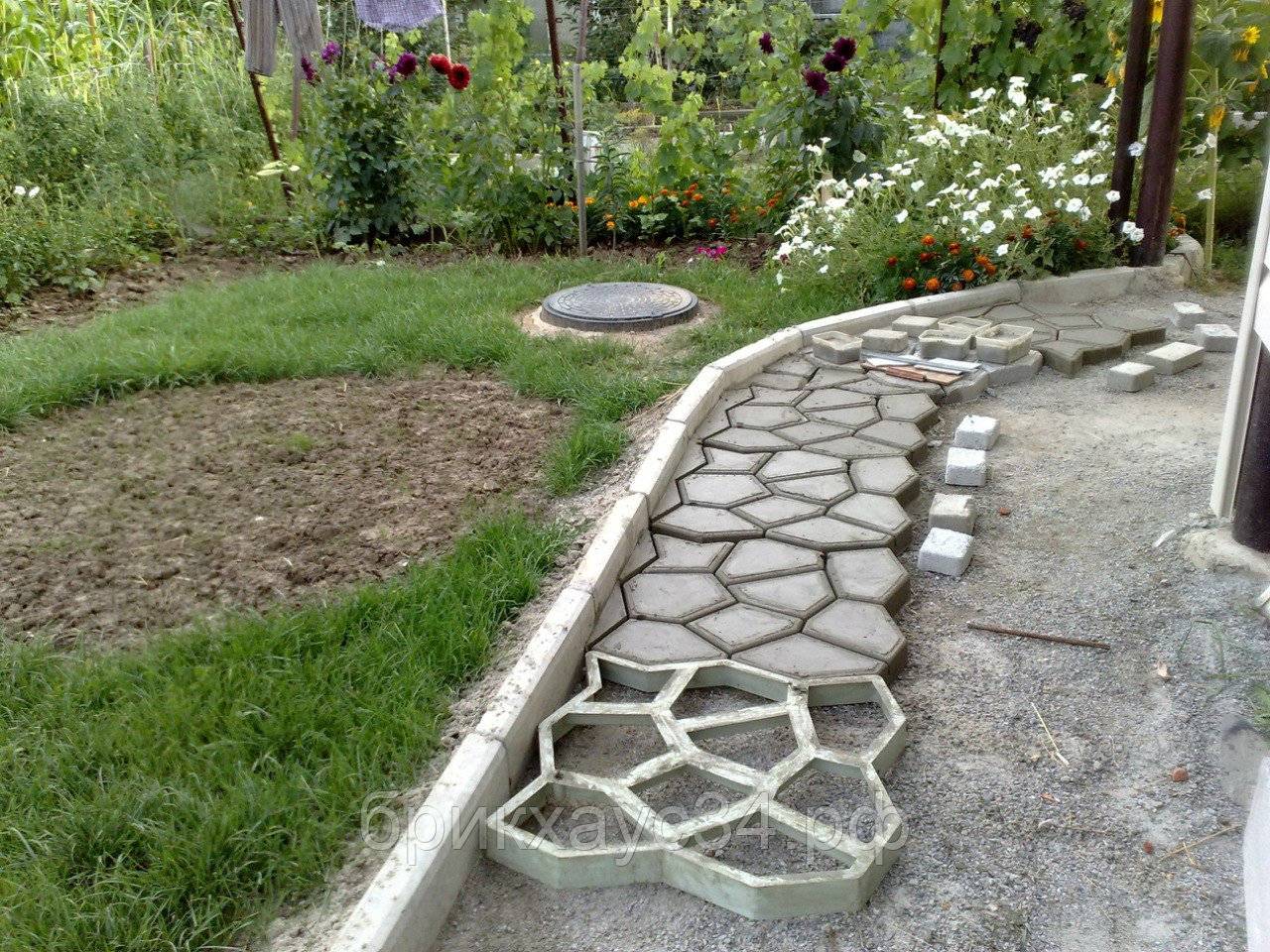 Бетонные дорожки: 130 фото применения в саду и на участке бетонных тропинок и дорожек