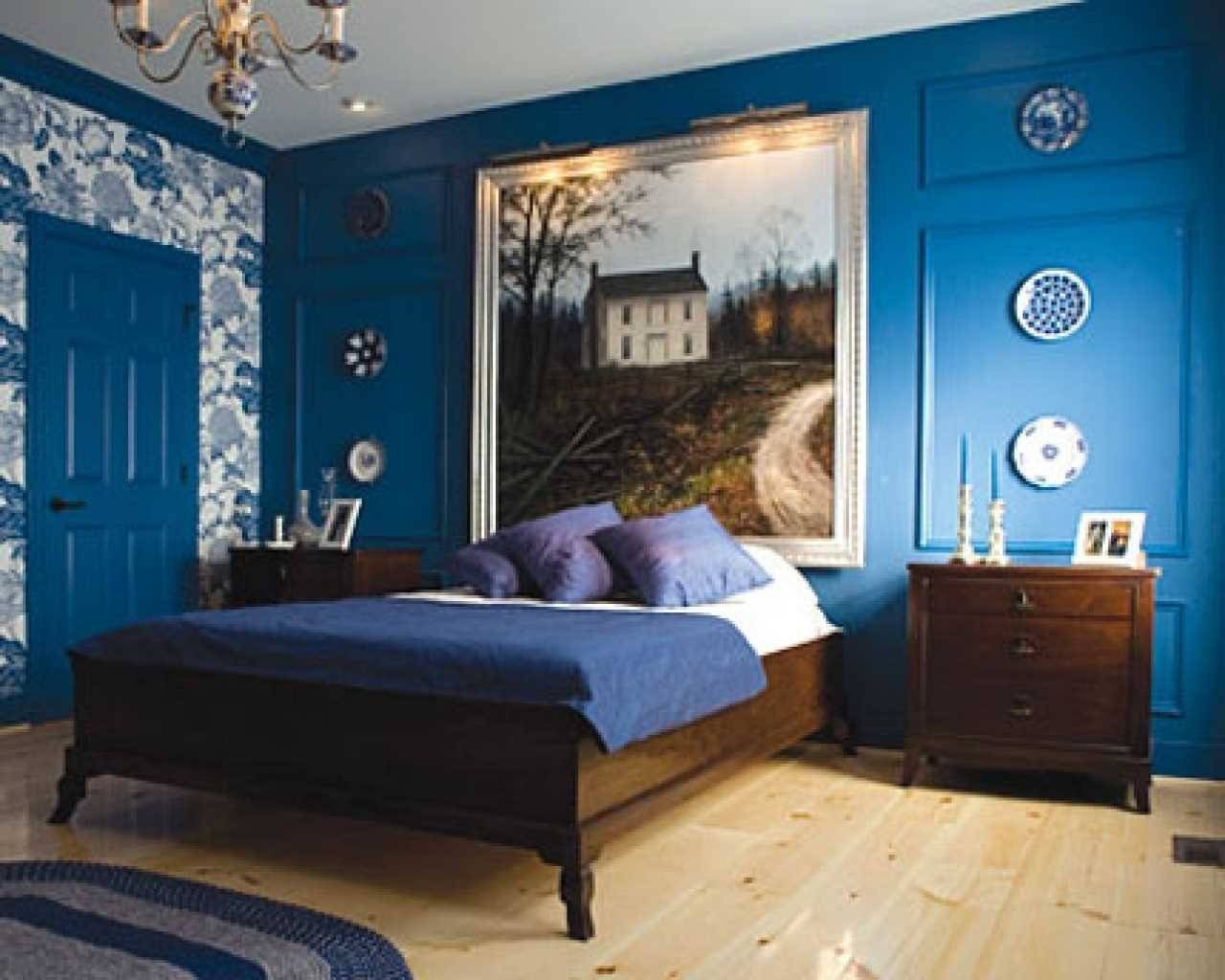 Обои синие для стен: когда применяются темно-синие или молочно синие обои в квартире, как их правильно приклеить и какие правила стоит соблюдать
